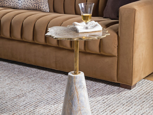 Spot Tables