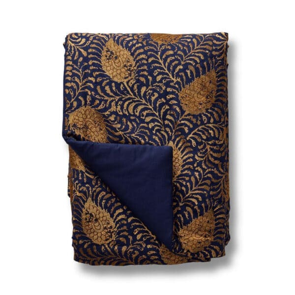 Kinrande Throw