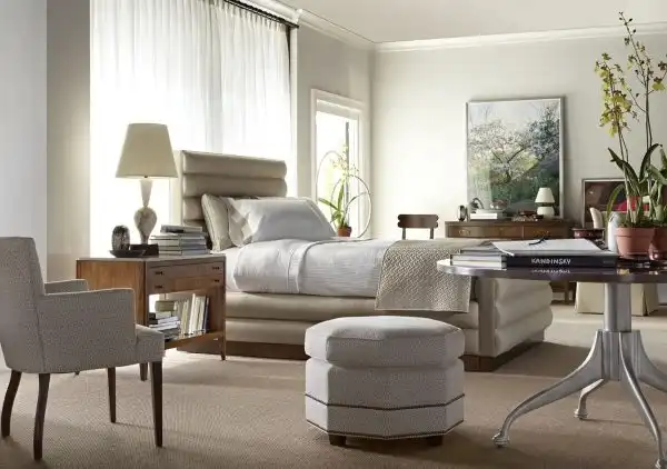 Chamber King Bed