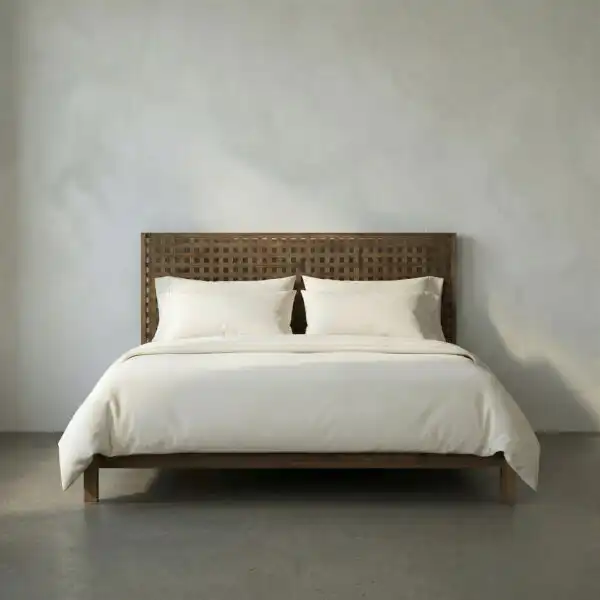 Quinton Bed