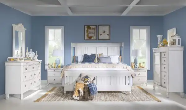 Vintage Market Shelter Bed