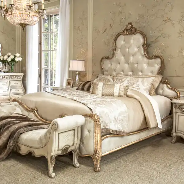 Platine de Royale Panel Bed