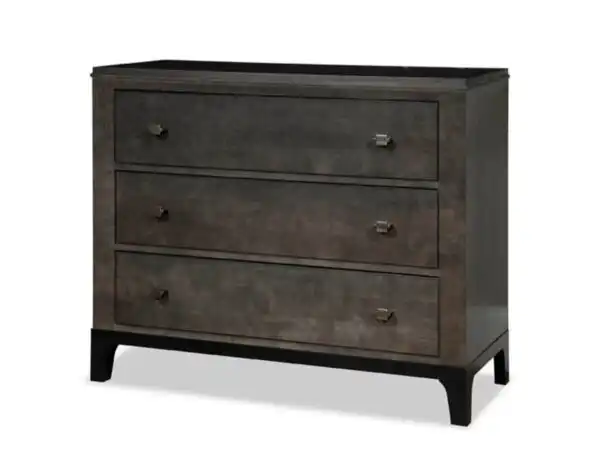 Front Street Bachelor’s Chest