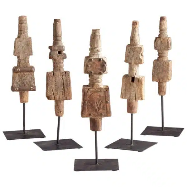 Small Rustic Todem Sculpture