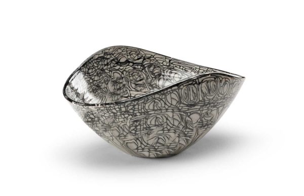 Black Oval Centerpiece