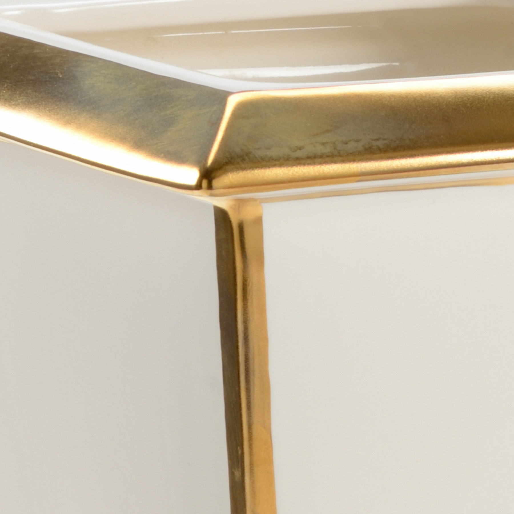 Roche Urn by Chelsea House