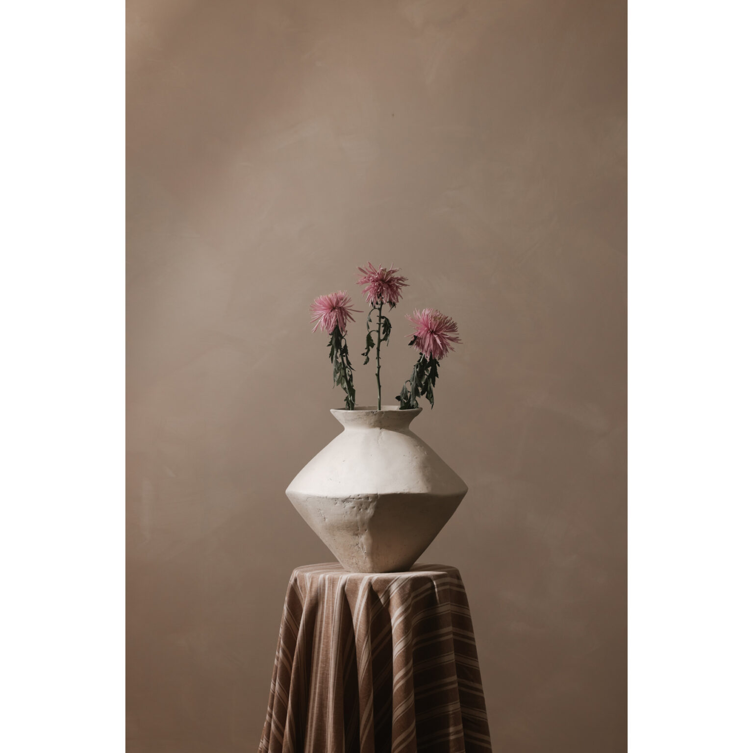Raja Medium Decorative Vessel by Moe's Home Collection