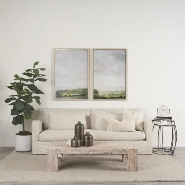 Raja Table Clock