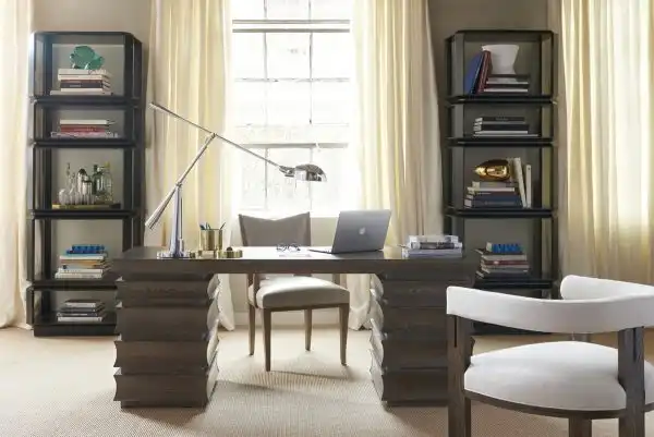 Finn Desk