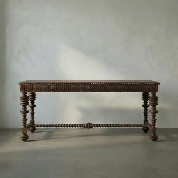 Portuguese Desk