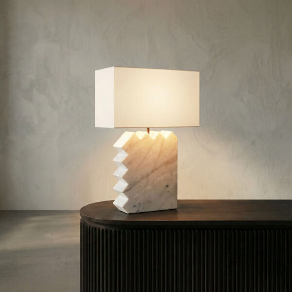 Gaheris Table Lamp with Shade