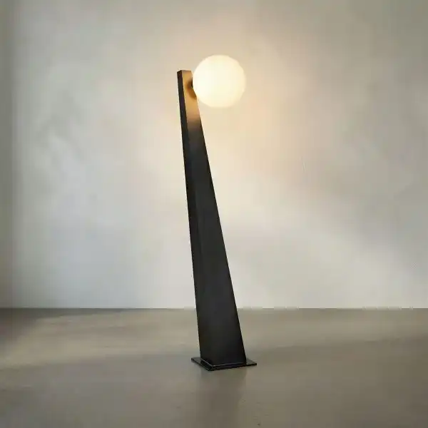 Roy Floor Lamp