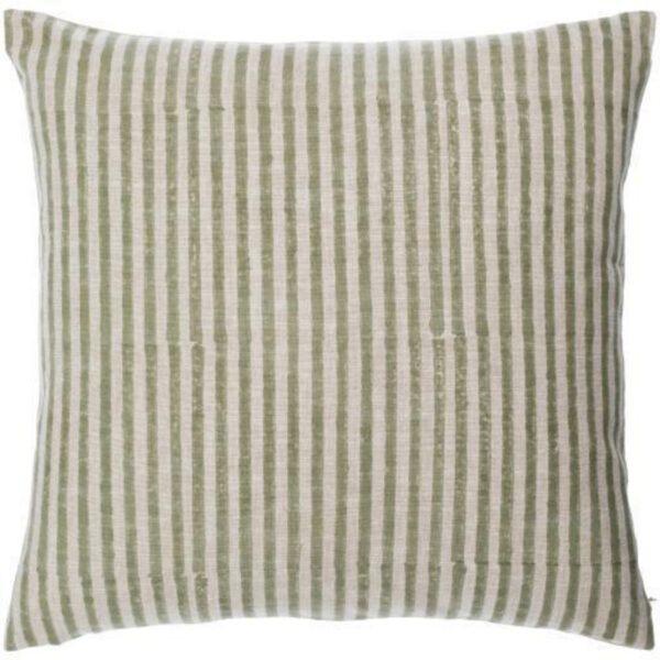 Chateau de Chic 22″x22″ Accent Pillow