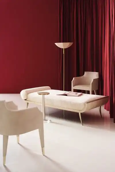 Nice Settee
