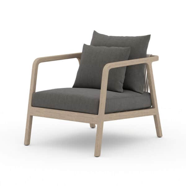 Numa Outdoor Chair