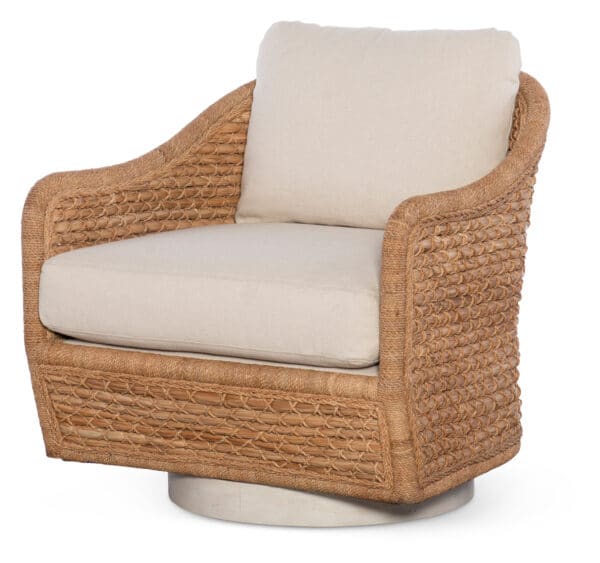 Pompano Swivel Lounge Chair