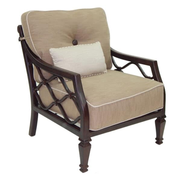 Villa Bianca Cushioned Lounge Chair