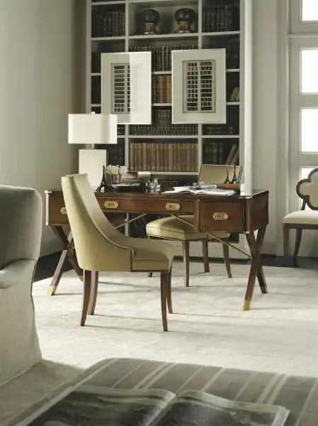 Hunt Chair
