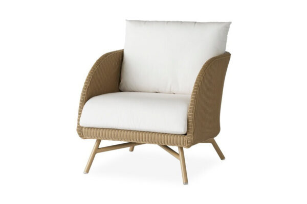 Essence Lounge Chair