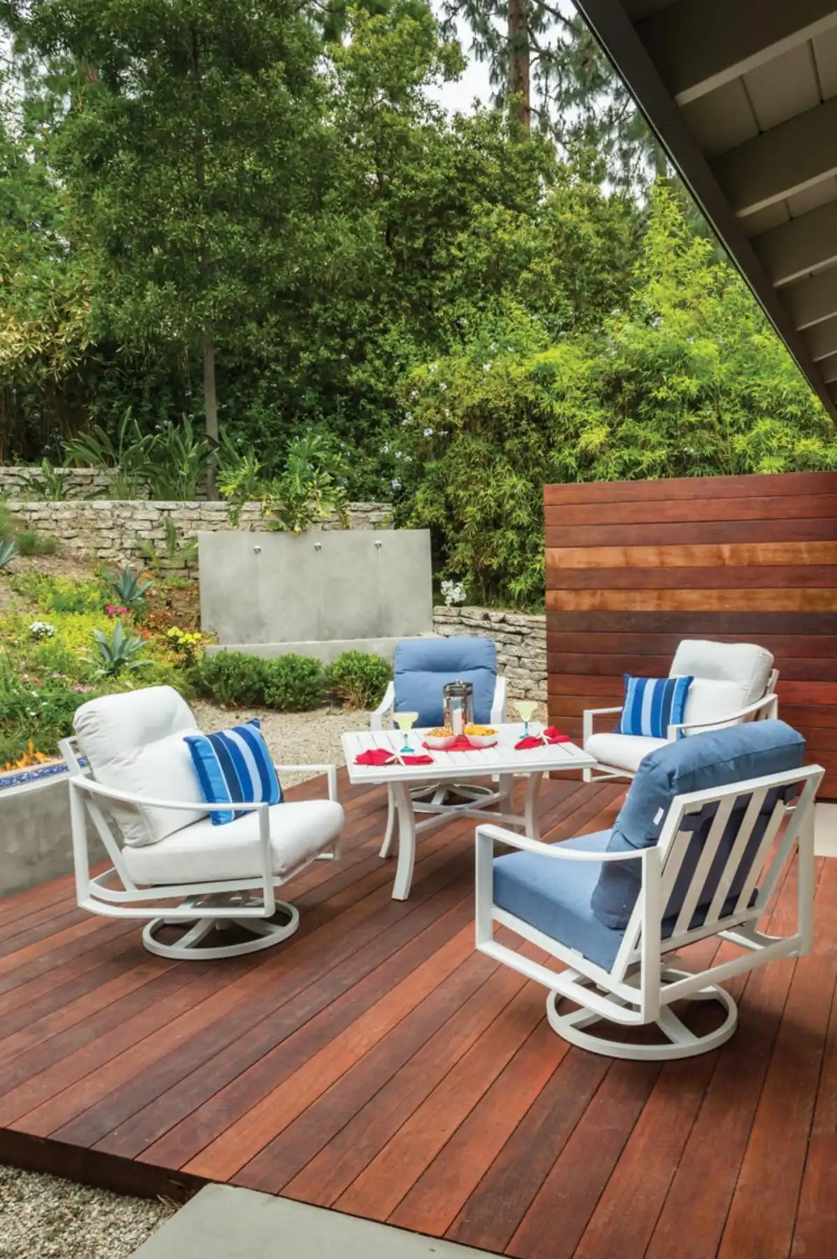 Kenzo Swivel Action Lounger
