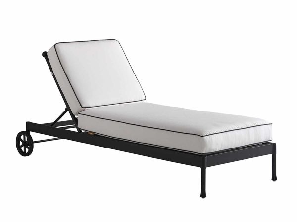 Pavlova Chaise Lounge with Cushion