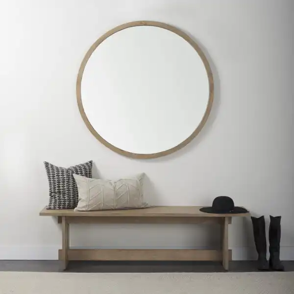 Aida Bench