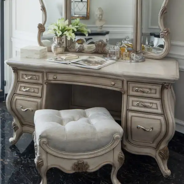 Platine de Royale Vanity/Desk