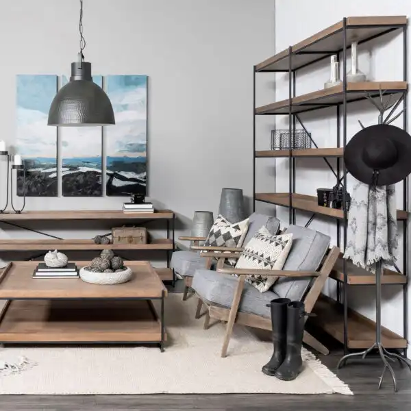 Trey Shelving Unit