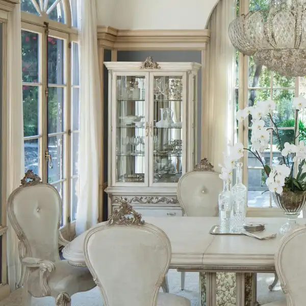 Platine de Royale Curio Display Cabinet