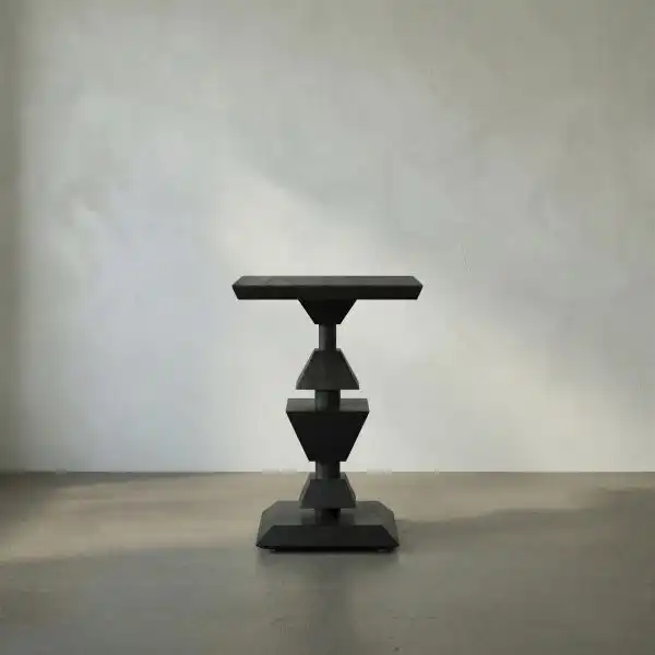 Majesty Side Table